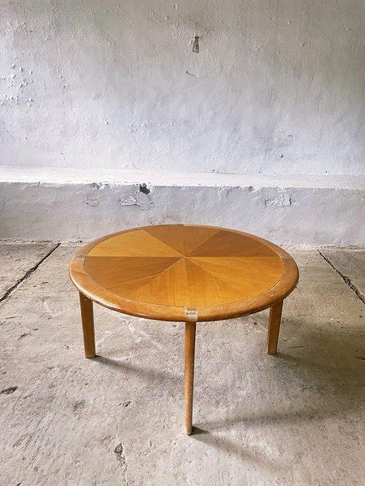 Wilhelm Knoll - Tafel - Kersenhout, Antiek en Kunst, Antiek | Meubels | Stoelen en Banken