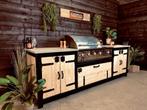 Houten Buitenkeuken met BBQ en stenen bladen
