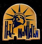 Hotel Manhattan pin New York, Verzamelen, Speldjes, Pins en Buttons, Verzenden, Nieuw, Stad of Land, Speldje of Pin