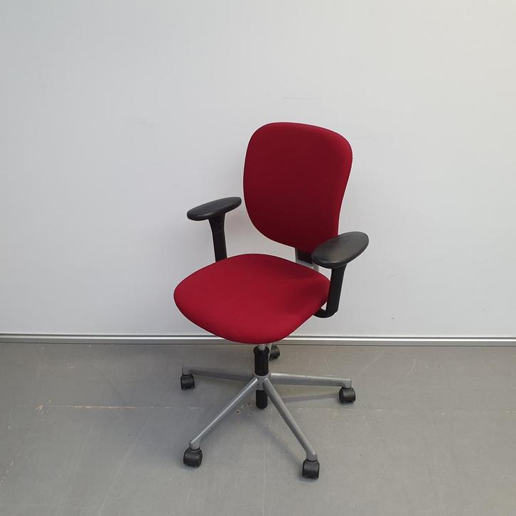 Ahrend 262 bureaustoel - rode stof, Huis en Inrichting, Bureaustoelen, Ophalen of Verzenden