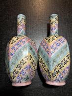 Thomas Webb & sons - Vaas (2) - opaline - Marokaans motif, Antiek en Kunst, Antiek | Glas en Kristal