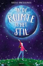 Boek: In de ruimte is het stil - (als nieuw), Boeken, Verzenden, Zo goed als nieuw