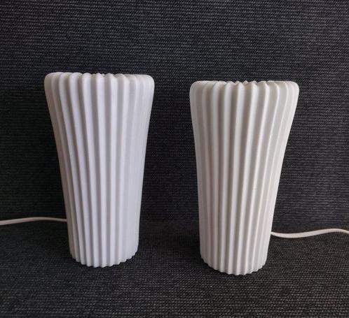 IKEA - Tafellamp - Stilleben - veldspaatporselein - Twee, Antiek en Kunst, Antiek | Meubels | Stoelen en Banken