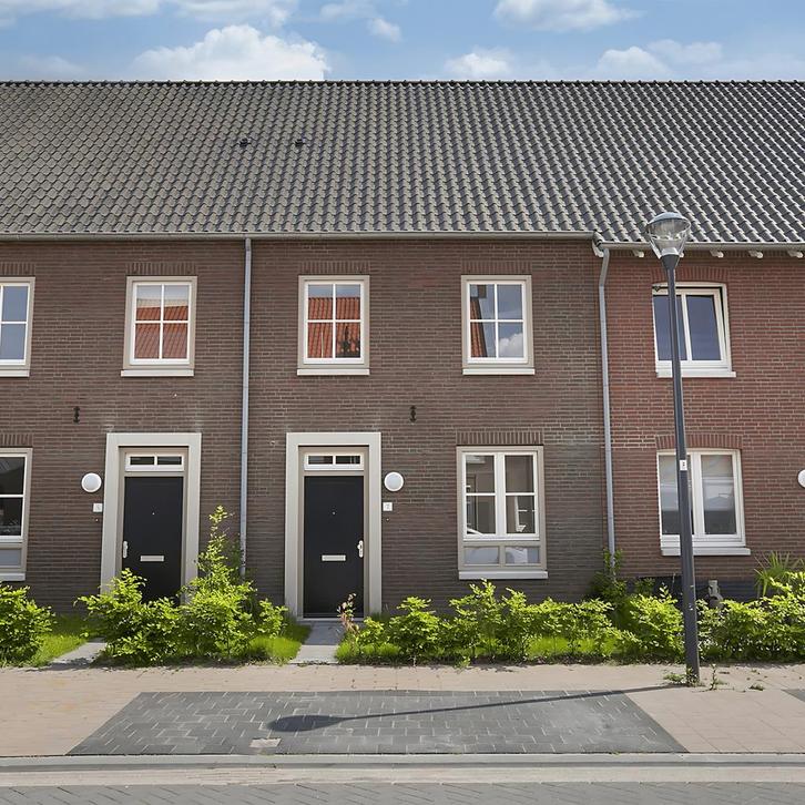 Eengezinswoning met tuin en wasmachine aansluiting, Huizen en Kamers, Huizen te koop