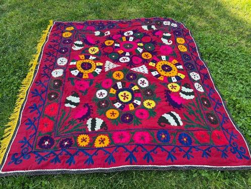 Suzane Kilim - Suzane-kleed, bankhoes, bedovertrek,, Huis en Inrichting, Stoffering | Tapijten en Kleden