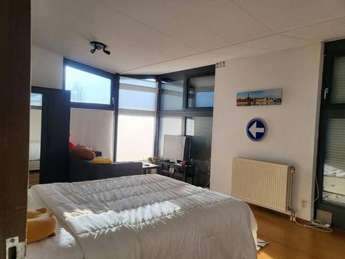 Studio te huur in Maastricht - 150 m² - 2 kamer(s) - 2, Huizen en Kamers, Kamers te huur, Maastricht
