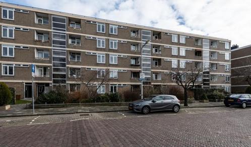 Te Huur 4 Kamer Appartement Paramaribostraat In Leiden, Huizen en Kamers, Huizen te huur, Direct bij eigenaar, Zuid-Holland, Appartement