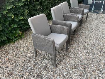 4 mooie tuinstoelen van het 4SO beschikbaar voor biedingen