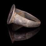 Oud-Romeins Zilveren ring met gevleugelde Eros (Zonder, Antiek en Kunst