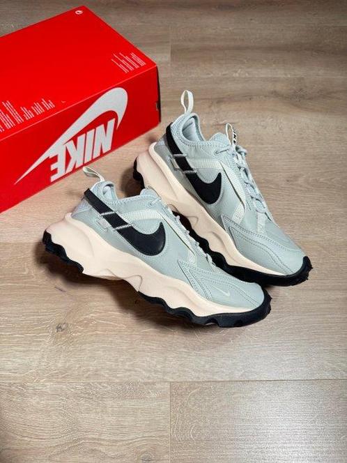 Nike - Sneakers - Maat: EU 42 - Nieuw met tags, Kleding | Heren, Schoenen