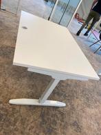 Refurbished slinger verstelbare zit-zit bureaus wit frame, Vergader- of Presentatieruimte, Ophalen of Verzenden, Gebruikt, Bureau