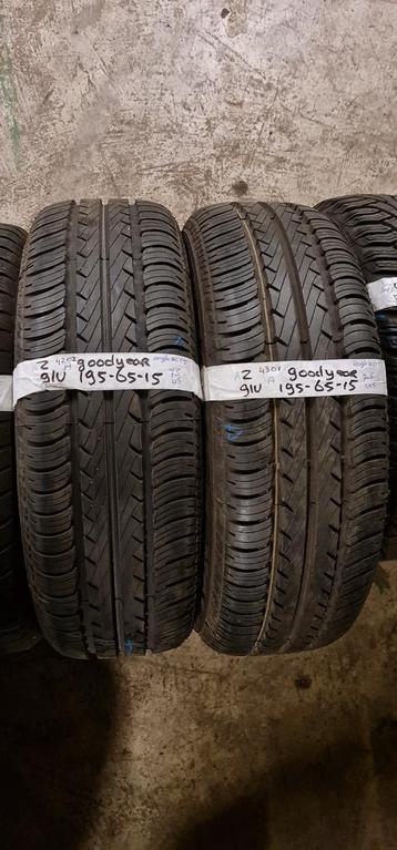 2x 195-65-15 Goodyear Zomer 7.5mm €35 Per Band 195 65 15 beschikbaar voor biedingen