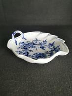 Meissen - Cipolla Blu - Ciotola a forma di foglie - L.19,5cm, Antiek en Kunst