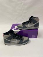 Nike - Dunk High - Sneakers - Maat: EU 44, Nieuw