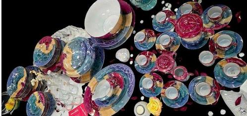 Guy Degrenne - Eetservies voor 12 (66) - Service de 66, Antiek en Kunst, Antiek | Meubels | Tafels