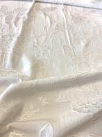 Prestigieuze damaststof in semi-glanzende, witte optische, Antiek en Kunst, Antiek | Kleden en Textiel