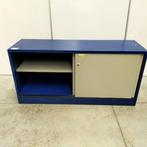 Metalen opbergkast schuifdeurkast en schappenkast blauw