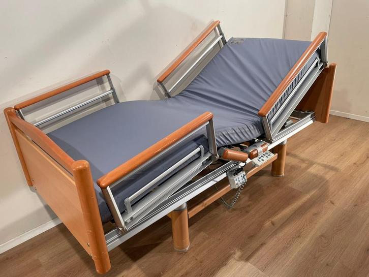 Volker 3080 MA #36 Elektrisch Hoog Laag Thuiszorg-bed, Diversen, Verpleegmiddelen, Zo goed als nieuw, Verzenden