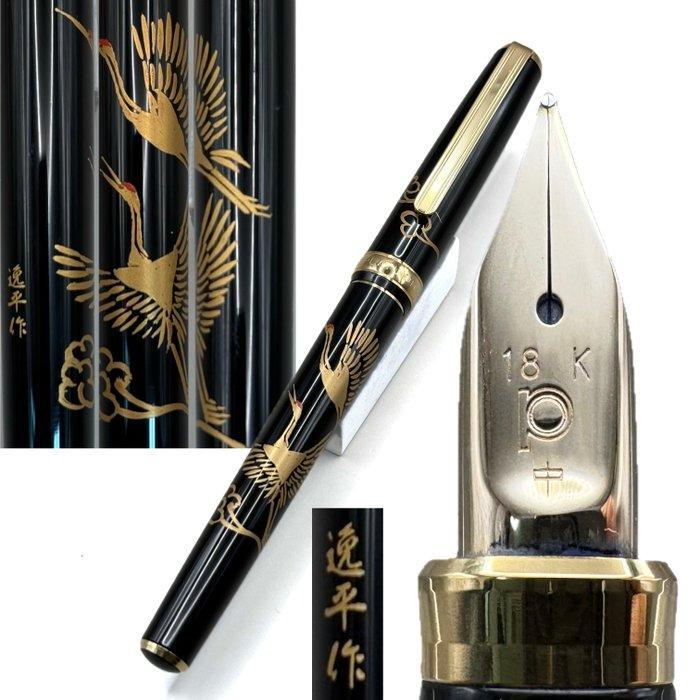 Platinum - Vintage Lacquer Maki-e with Two Cranes design -, Verzamelen, Pennenverzamelingen