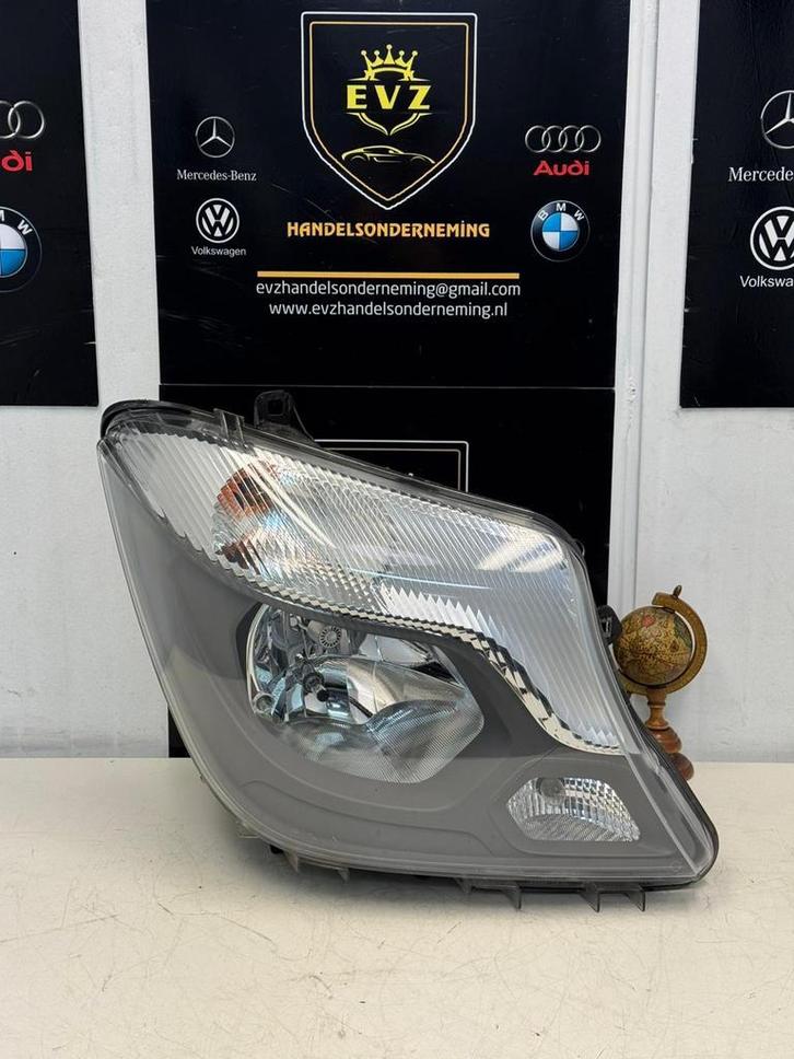Mercedes Sprinter bj.2014 koplamp rechts art.A9068205700, Auto-onderdelen, Verlichting, Gebruikt, Mercedes-Benz