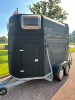 Mooie Polyester Heja 2-paards met zadelkamer!, Dieren en Toebehoren, Paarden en Pony's | Trailers en Aanhangwagens, Ophalen, Zo goed als nieuw