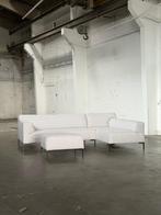 Design on Stock Bloq + Hocker | Lichtgrijs (NIEUWSTAAT), 250 tot 300 cm, Ophalen of Verzenden, Zo goed als nieuw, Bank Hoekbank Bankstel Bankje Loungebank Banken Chaise Lounge 