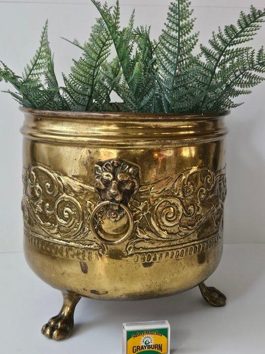XL Leeuwen bloempot met mythologische figuren - Bloempot -, Antiek en Kunst, Curiosa en Brocante