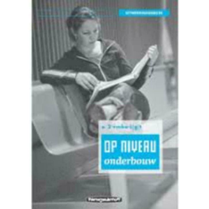 Op niveau 2 vmbo-k/g/t Differentiatiewerkboek ISBN 978900610, Boeken, Schoolboeken, Zo goed als nieuw, VMBO, Nederlands, Ophalen of Verzenden