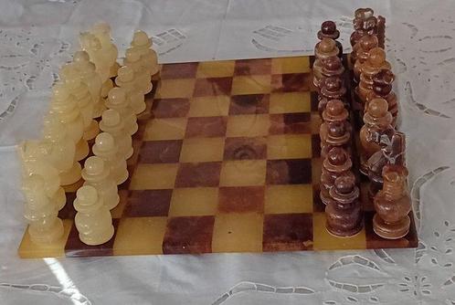 Schaakspel - albast, Antiek en Kunst, Curiosa en Brocante