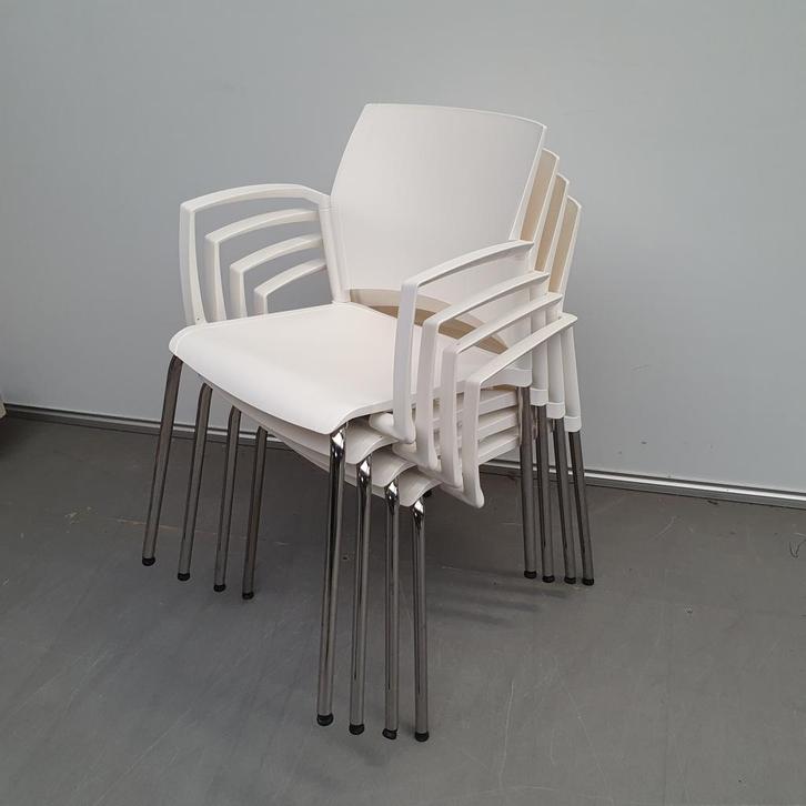 Stapelstoelen - wit kunststof zitting (alleen per set), Huis en Inrichting, Stoelen, Ophalen of Verzenden