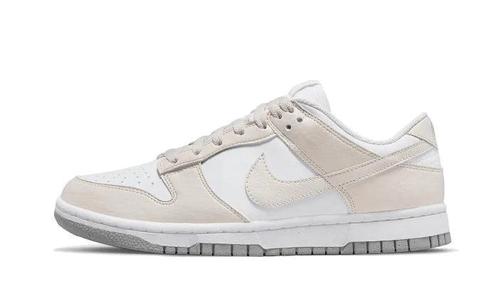 Nike Dunk Low Next Nature White Light Orewood Brown - 44.5, Kleding | Dames, Schoenen, Sneakers of Gympen, Nieuw, Verzenden