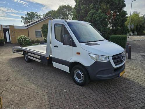 Oprijwagen huren KILOMETERVRIJ! Auto ambulance huren!!, Diensten en Vakmensen, Verhuur | Auto en Motor, Aanhangwagen, Verhuiswagen of Bestelauto