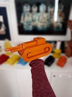 Alessandro Piano - sculptuur, Alter Ego Tank Orange -
