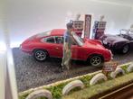 Custom Made Diorama 1:18 - Model sportwagen - Afmetingen: 51, Nieuw