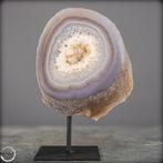 Natuurlijke gesneden geode chalcedoon en agaat Aan de