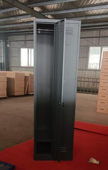 Partij Metalen Lockerkasten kleding 60x50x195 - Antraciet beschikbaar voor biedingen