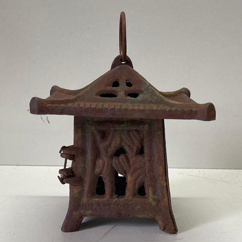 Lantaarn - Gietijzer - Japanse Pagode / Lantaarn, Antiek en Kunst, Curiosa en Brocante