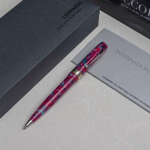 Leonardo La piccolina - Ball point rosa Himalaya - Pen, Verzamelen, Pennenverzamelingen