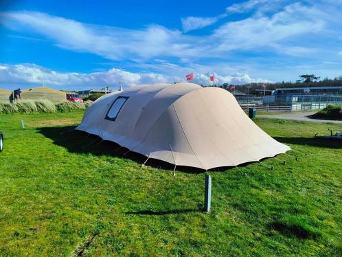 Tent 6 personen into the great wide open 2024, Caravans en Kamperen, Verhuur