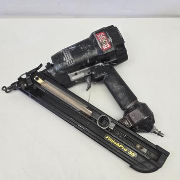 Senco Senco  15 gauge Afwerkspijkermachine | Nette Staat beschikbaar voor biedingen
