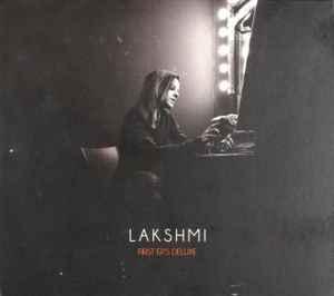 cd digi - Lakshmi - First EPs Deluxe, Cd's en Dvd's, Cd's | Pop, Zo goed als nieuw, Verzenden