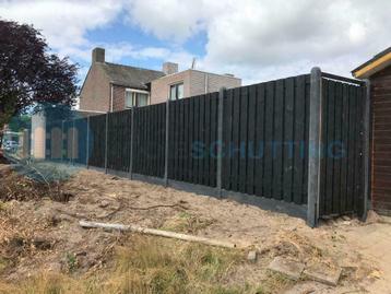 Zwart gecoate tuinschermen vanaf €115,- hout beton schutting