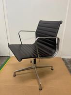 Vitra Eames Ea 108, Huis en Inrichting, Bureaustoelen, Bruin, Verzenden, Zo goed als nieuw, Bureaustoel