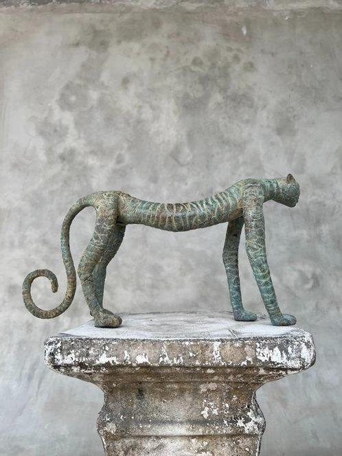 sculptuur, NO RESERVE PRICE - Elegant Sculpture of an, Antiek en Kunst, Kunst | Designobjecten