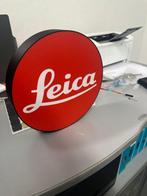 Leica - Wandlamp - Plastic, Antiek en Kunst
