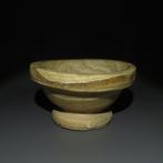 Oud-Romeins Albast Vat. 1e-3e eeuw n.Chr. Diameter 12,3 cm.