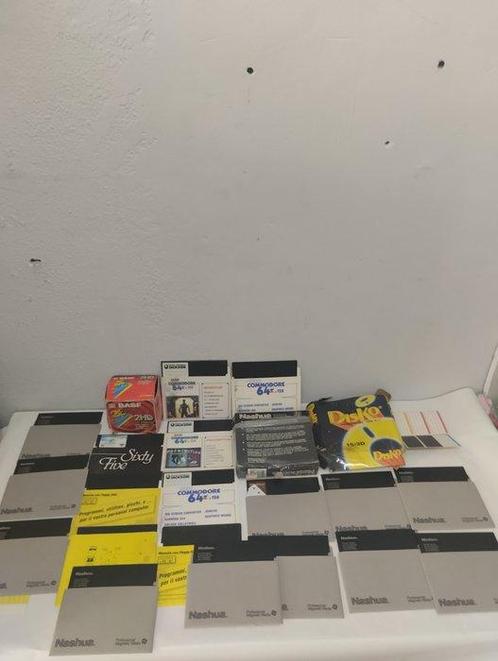 Commodore - Commodore 64 - Floppy disk e software per, Spelcomputers en Games, Spelcomputers | Overige Accessoires
