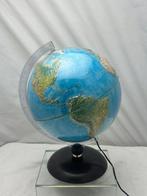Celestial and terrestrial globes - Werkend - 1970-1980