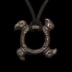 Viking periode Brons Exceptional Amulet with Four Stylized, Antiek en Kunst