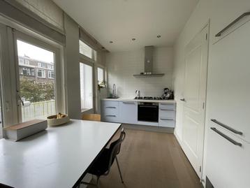 Appartement te huur 4 kamers, Rotterdam beschikbaar voor biedingen